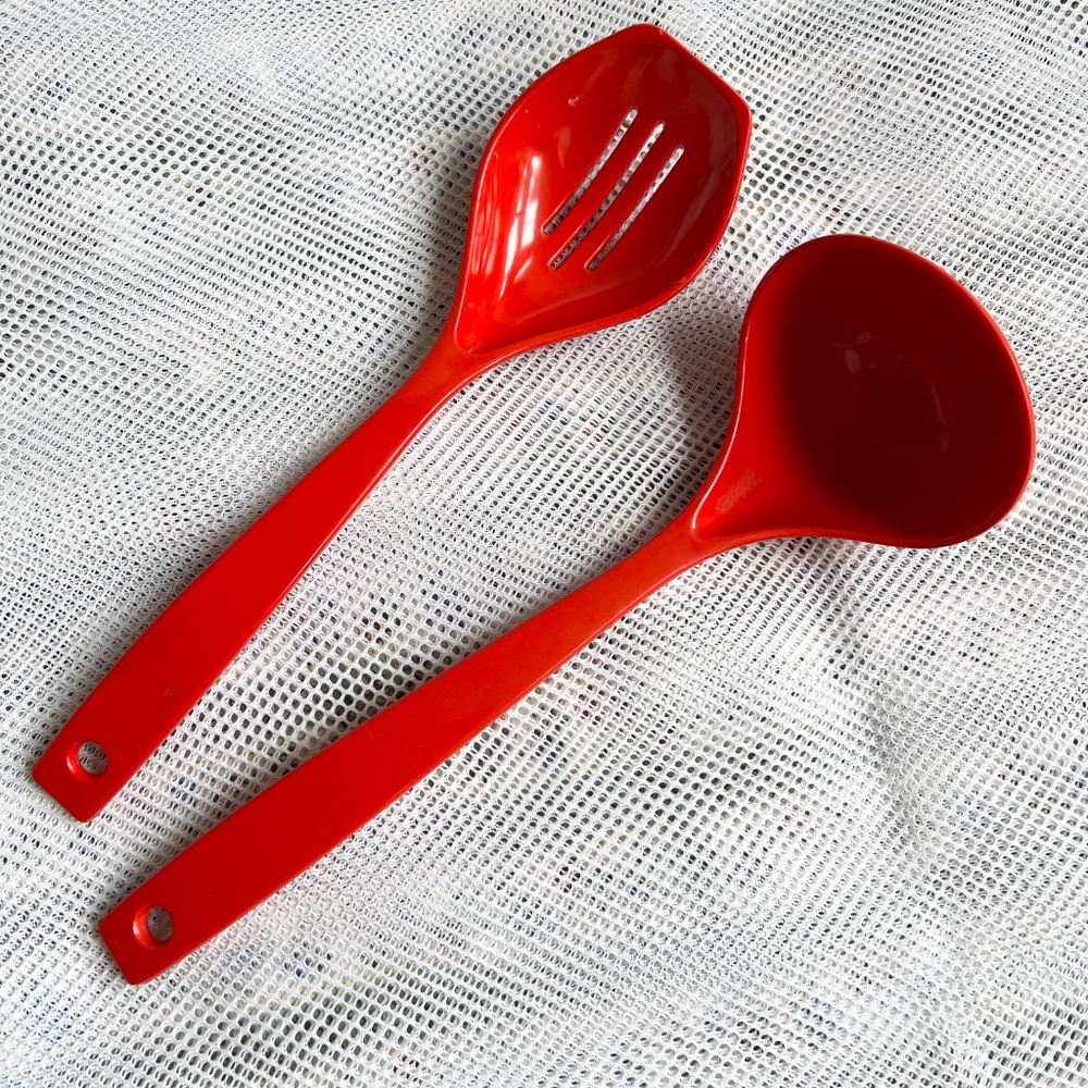 Rosti 2 Vintage Bright Red Cooking Serving Utensils Melamine Denmark Lehmann